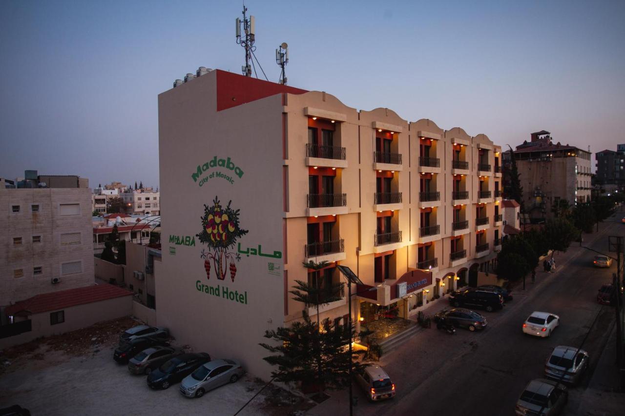 Grand Hotel Madaba Exteriör bild